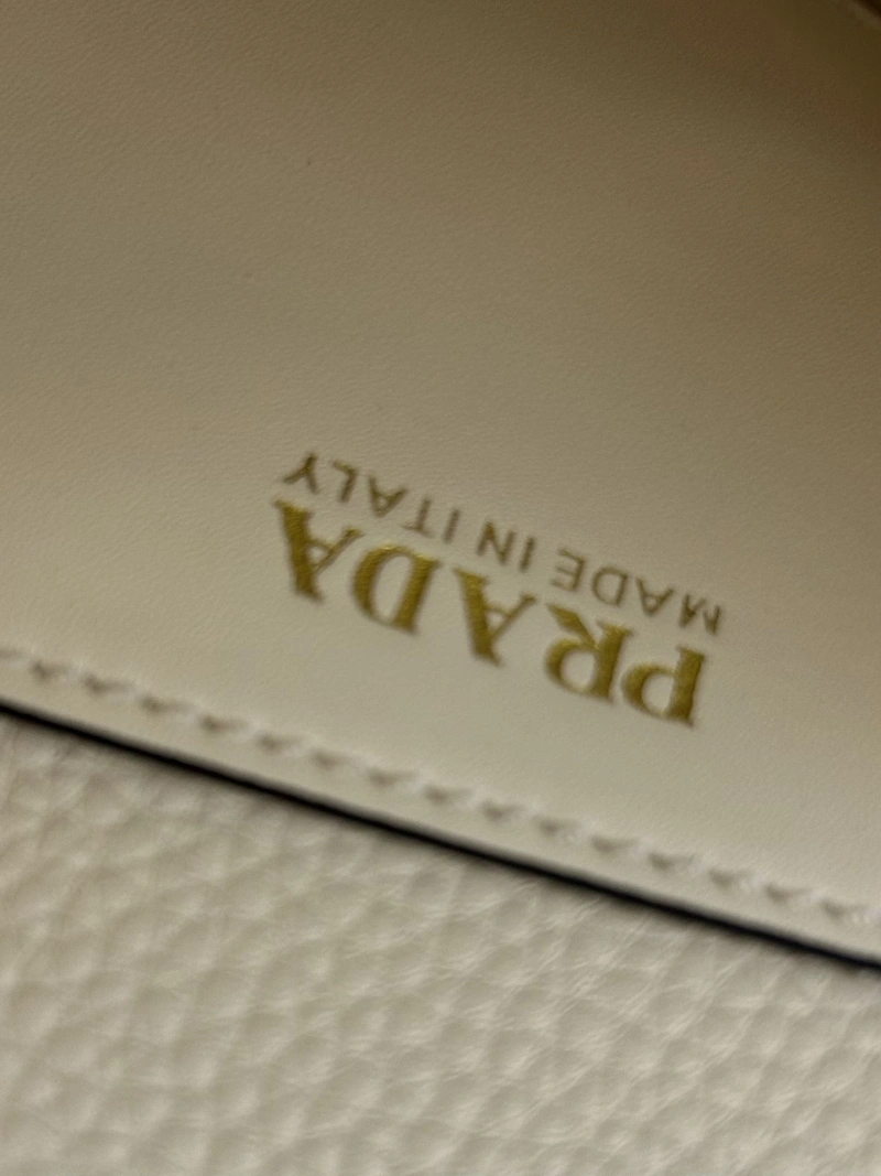 Prada Satchel Bags 4224-0142