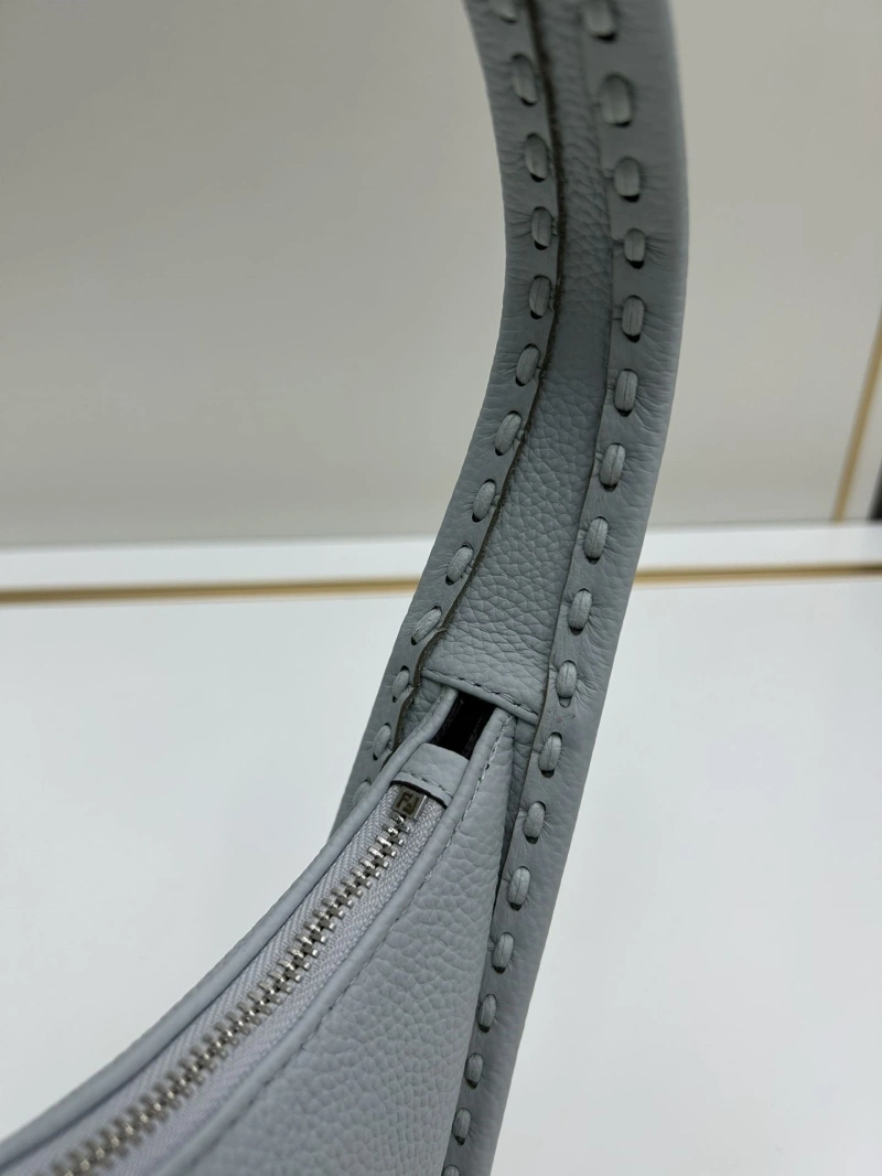 Prada Top Handle Bags 4224-0173