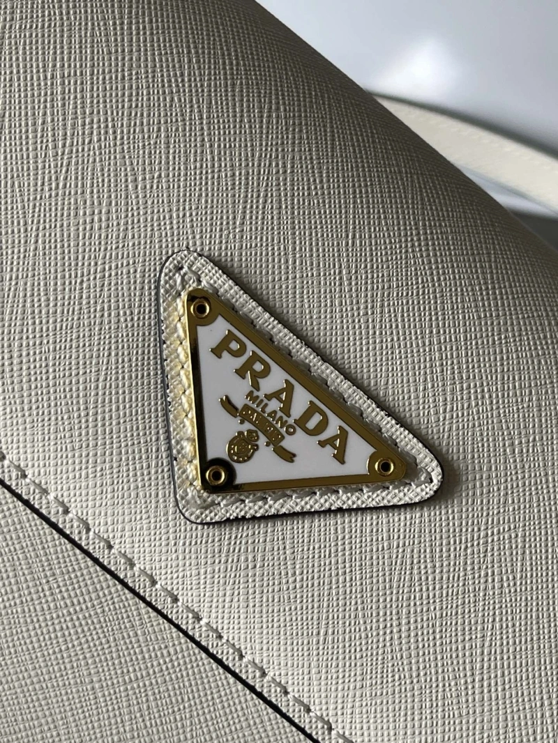 Prada Satchel Bags 4224-0179