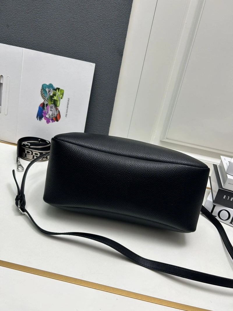 Prada Top Handle Bags 4224-0199