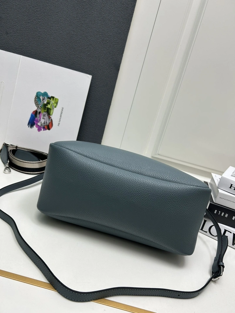 Prada Top Handle Bags 4224-0200