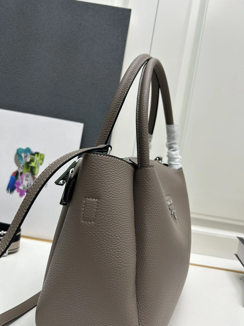 Prada Top Handle Bags 4224-0201