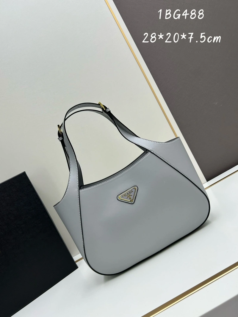 Fendi Top Handle Bags 4224-0273