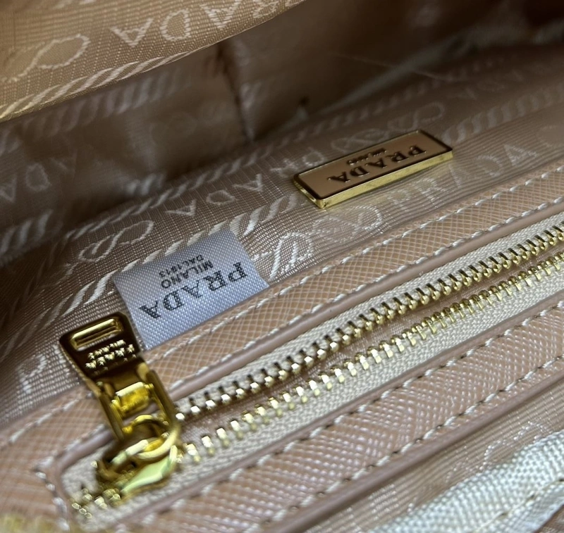 Prada Satchel Bags 4224-0298