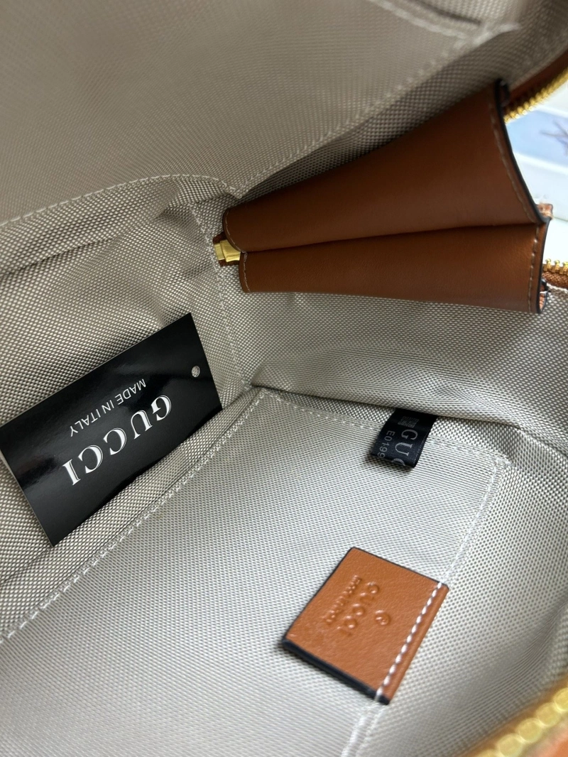 Gucci Top Handle Bags 4224-0395