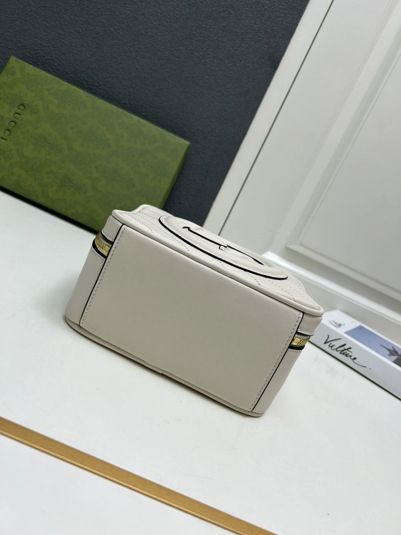 Gucci Top Handle Bags 4224-0396