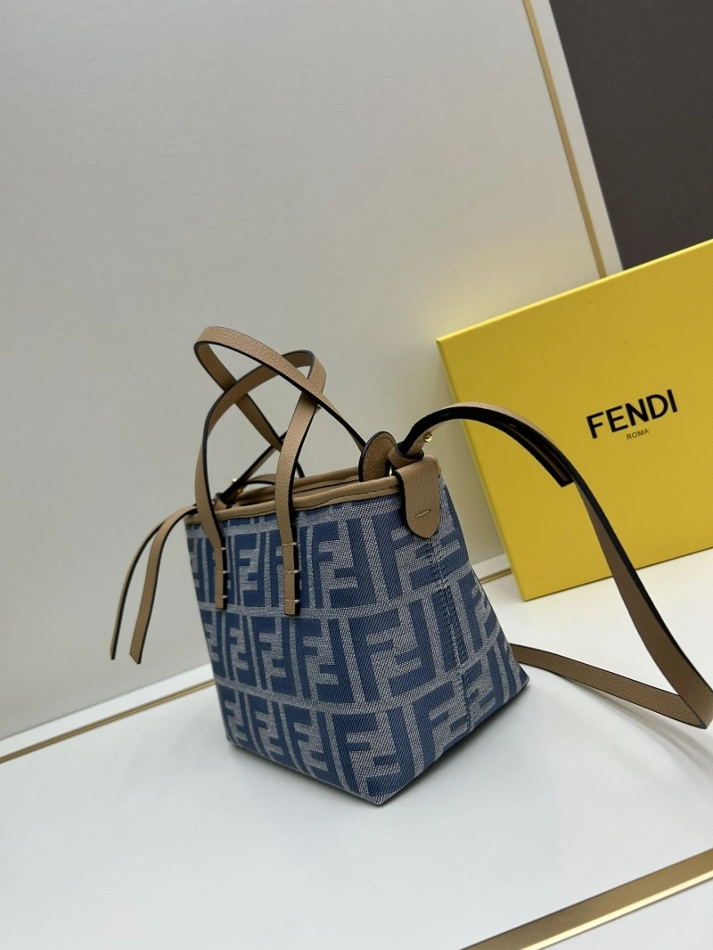 Fendi Top Handle Bags 4224-0500