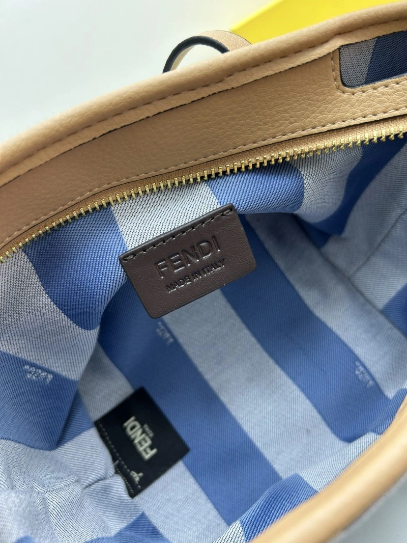 Fendi Top Handle Bags 4224-0500