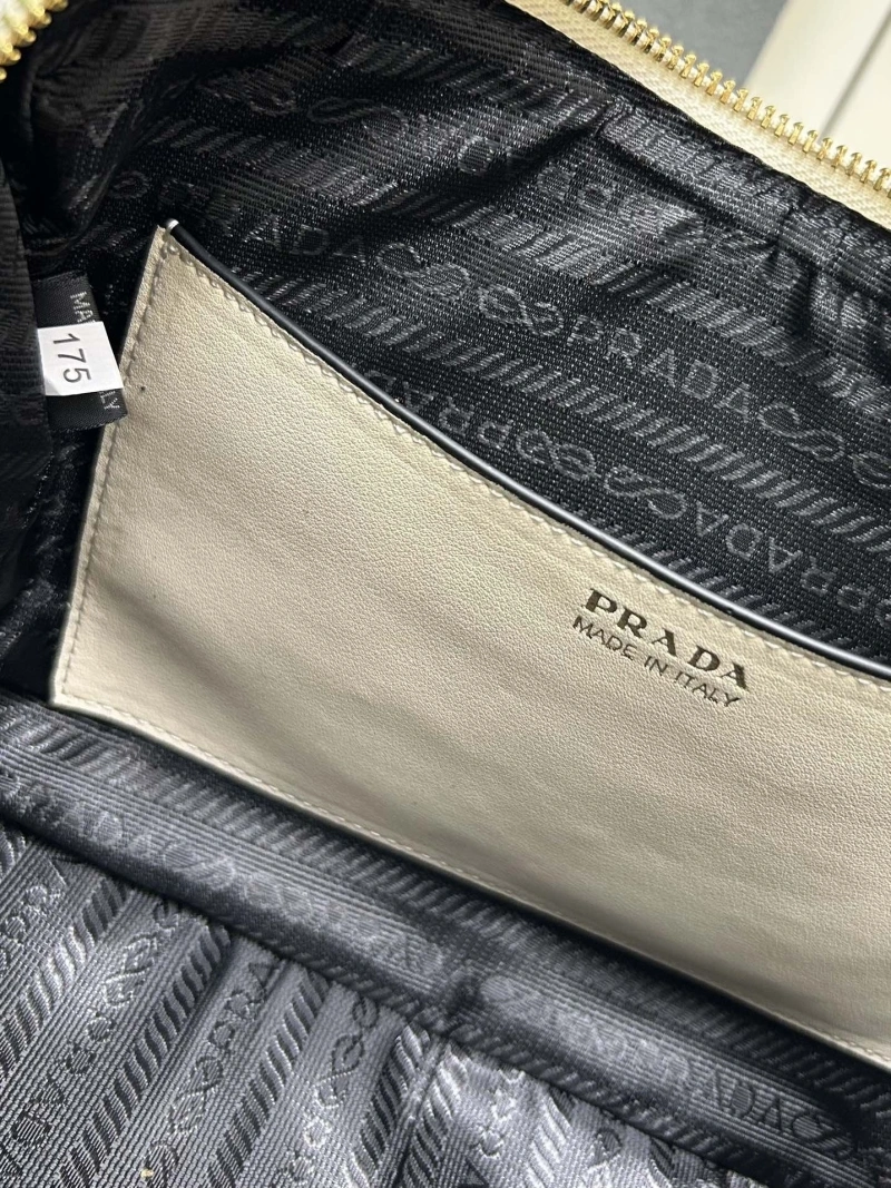 Prada Top Handle Bags 4224-0517