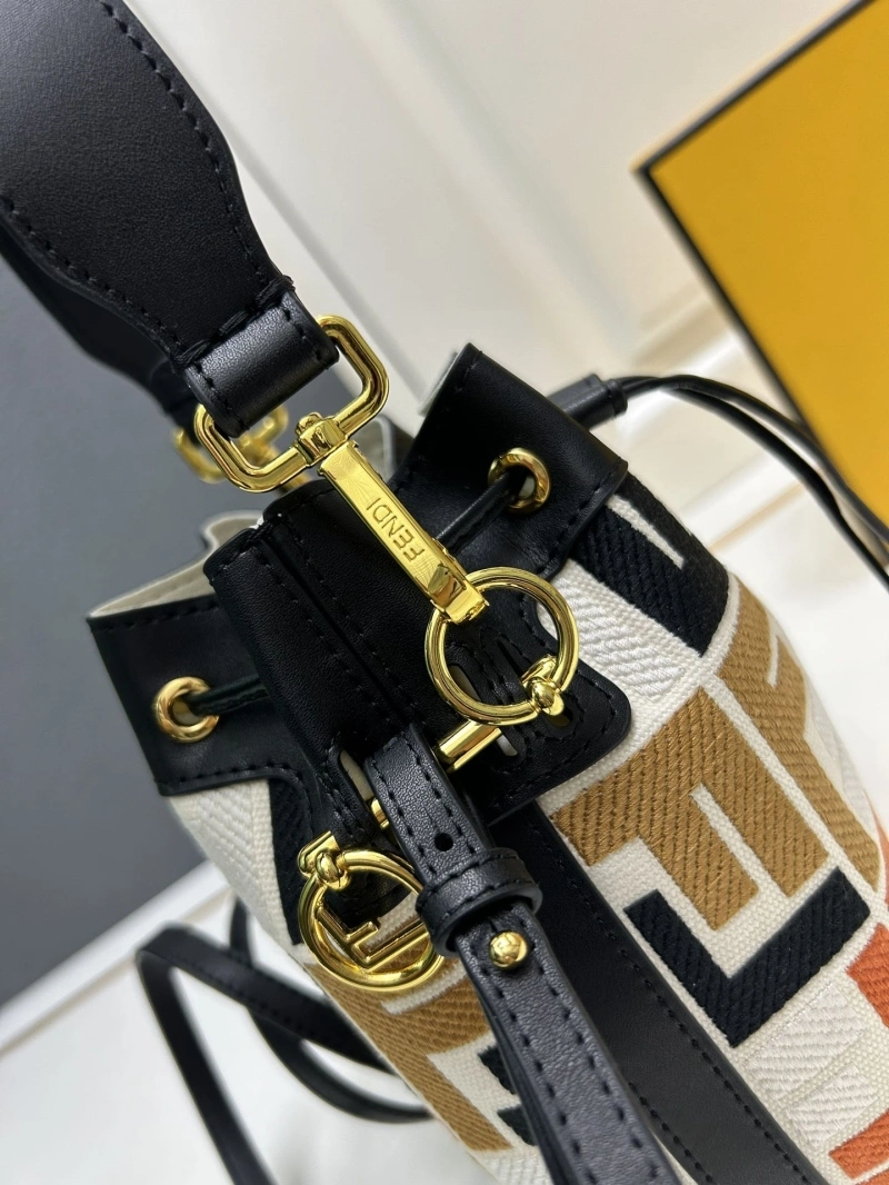 Fendi Bucket Bags 4224-0535