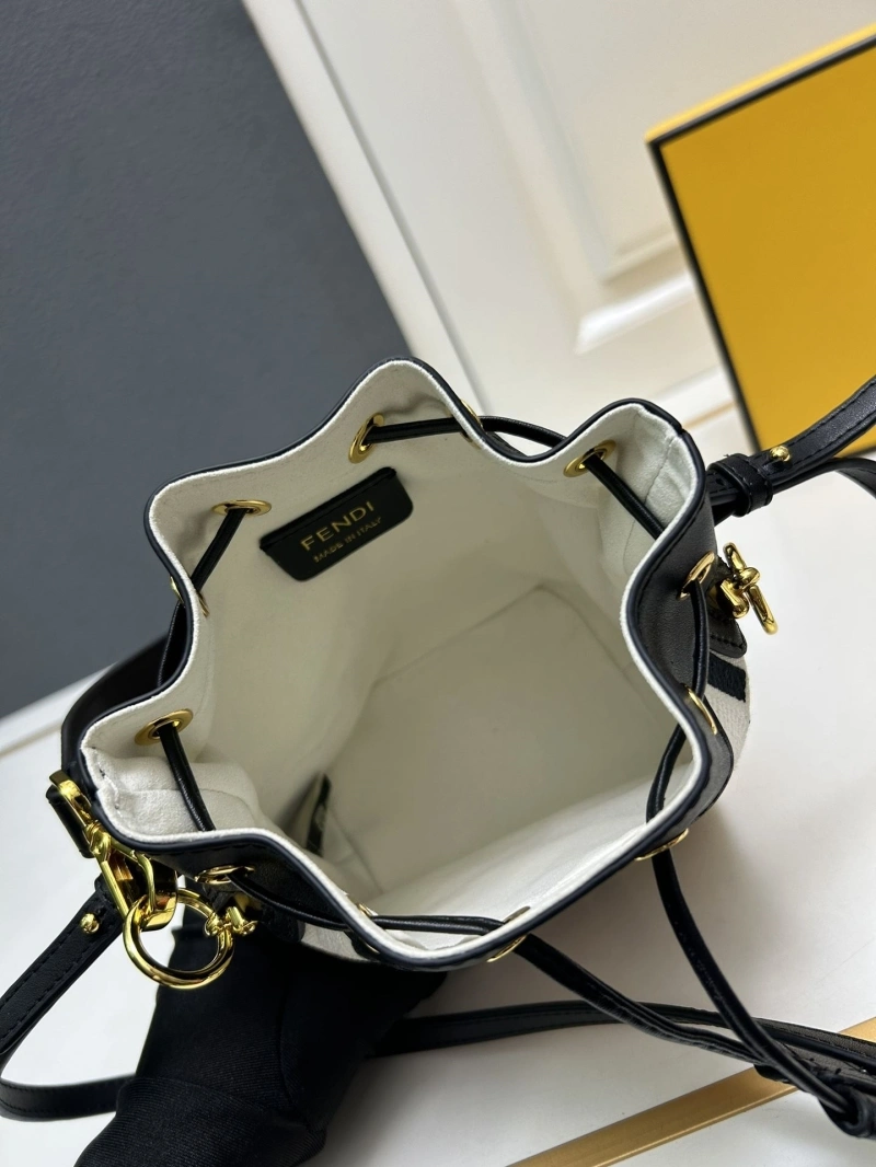 Fendi Bucket Bags 4224-0535