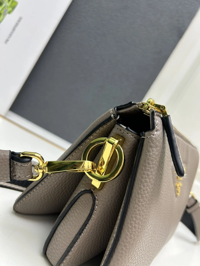 Prada Satchel Bags 4224-0537