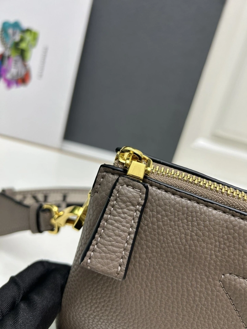 Prada Satchel Bags 4224-0537