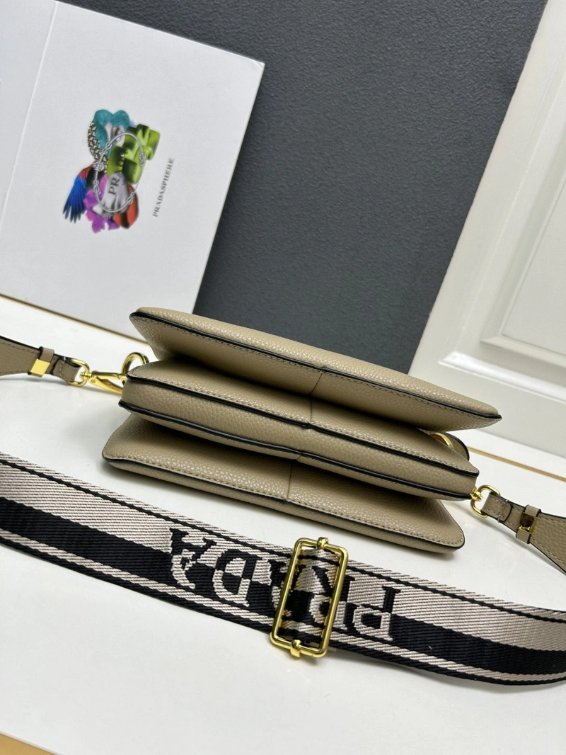 Prada Satchel Bags 4224-0538