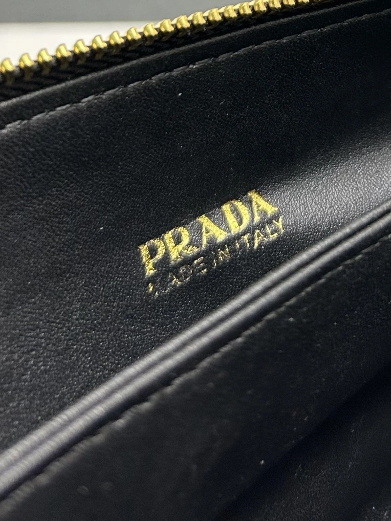 Prada Satchel Bags 4224-0541