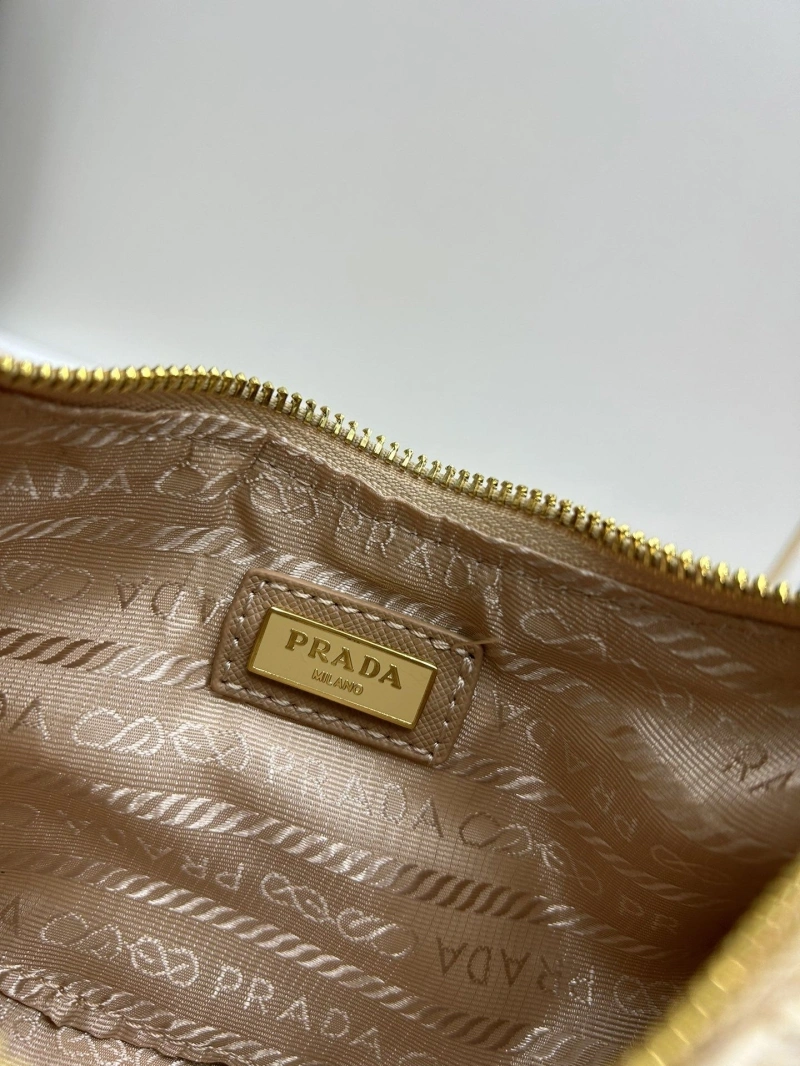 Prada Top Handle Bags 4224-0551