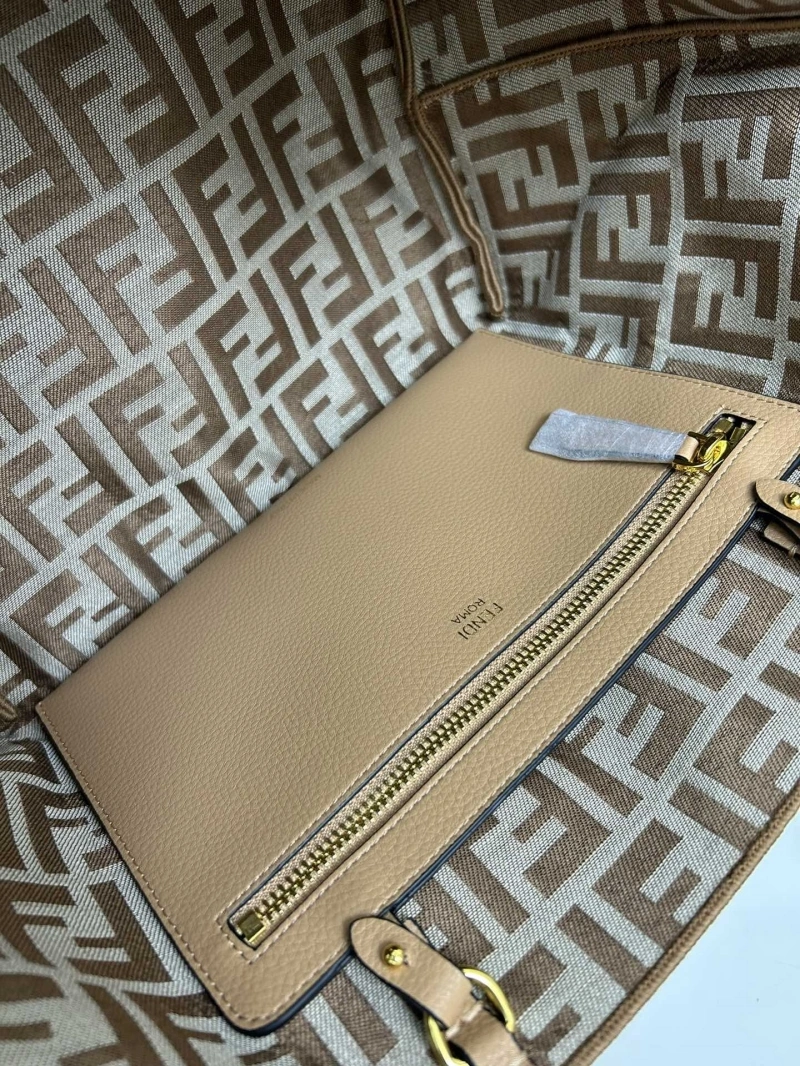 Fendi Shopping Bags 4224-0557