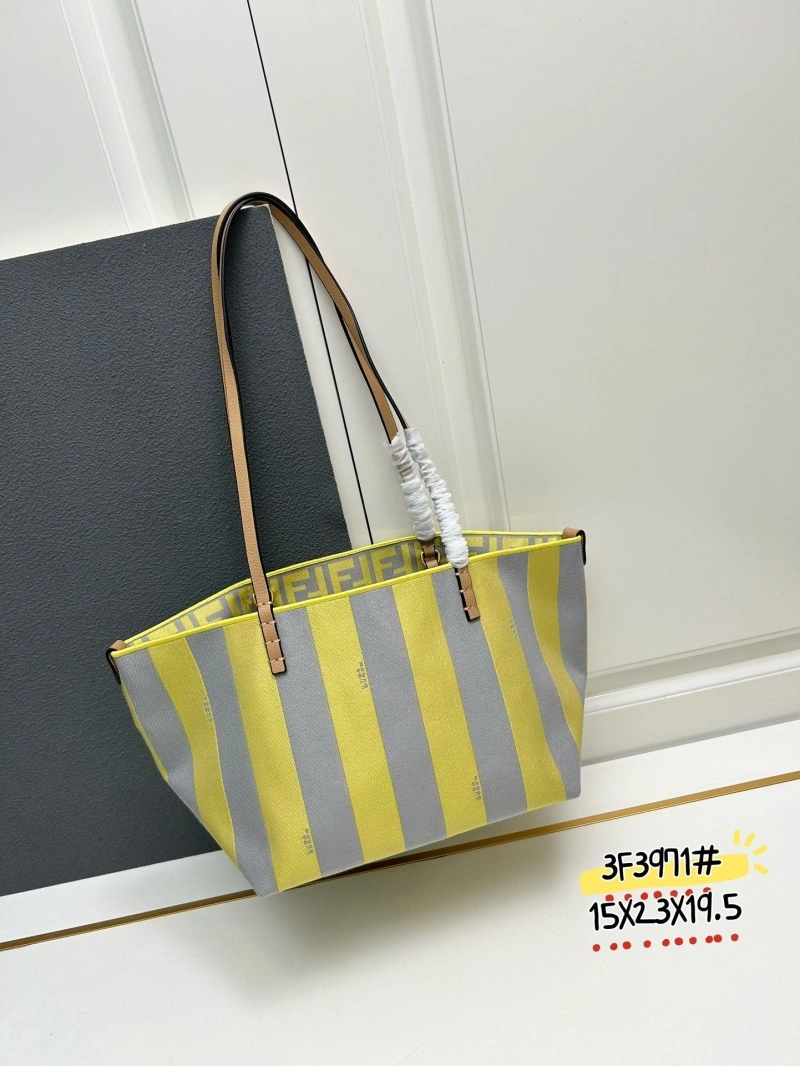 Fendi Shopping Bags 4224-0559