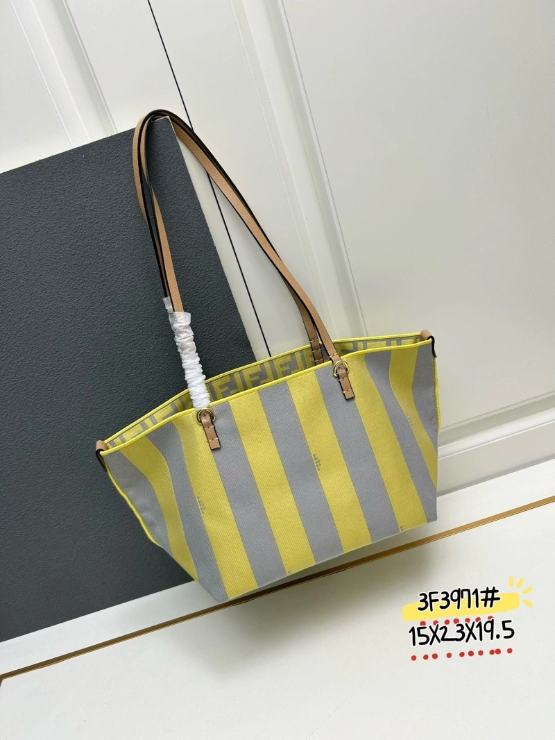 Fendi Shopping Bags 4224-0559