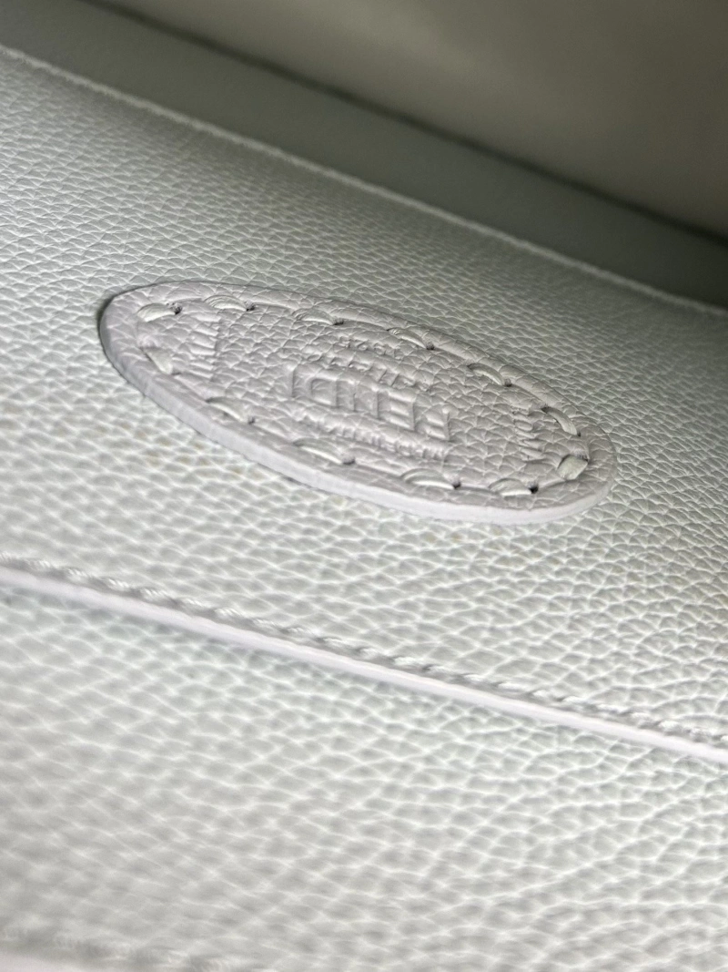 Fendi Top Handle Bags 4224-0563