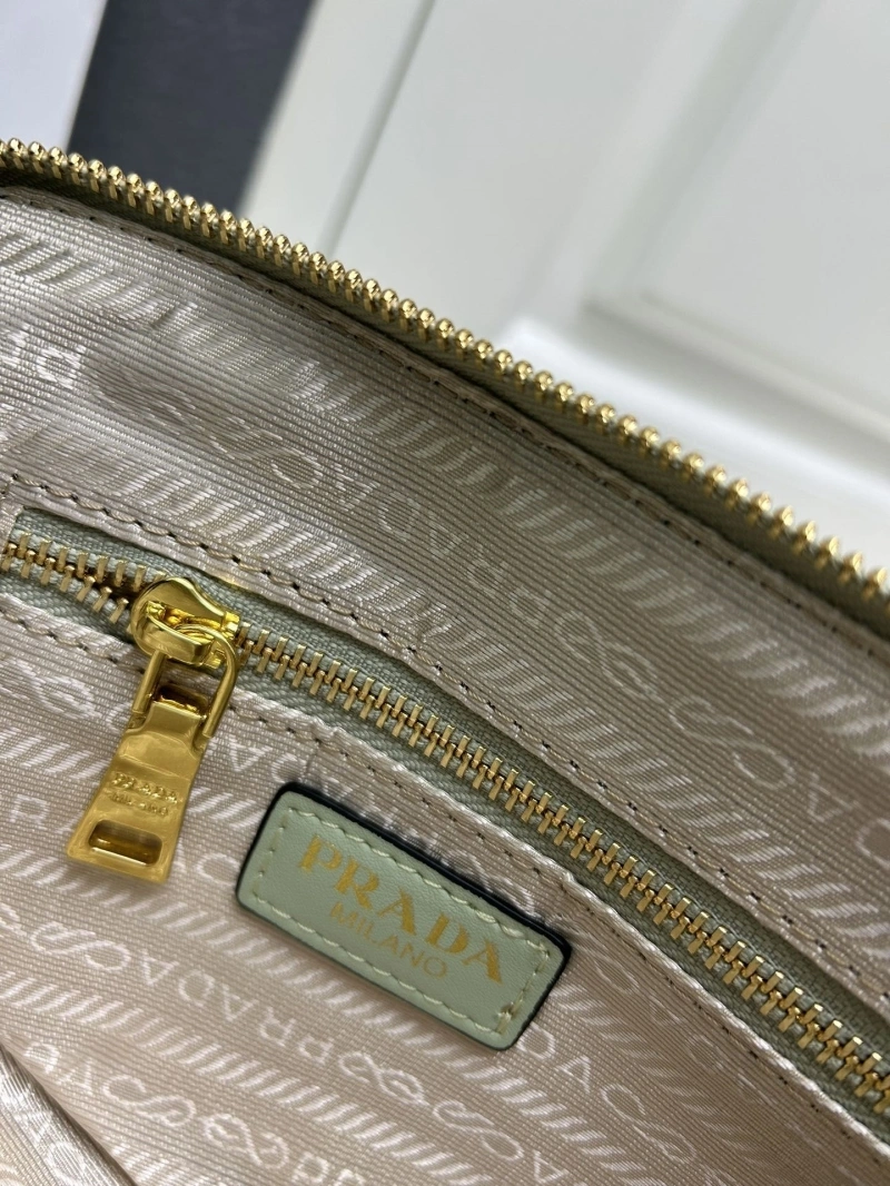 Prada Satchel Bags 4224-0567
