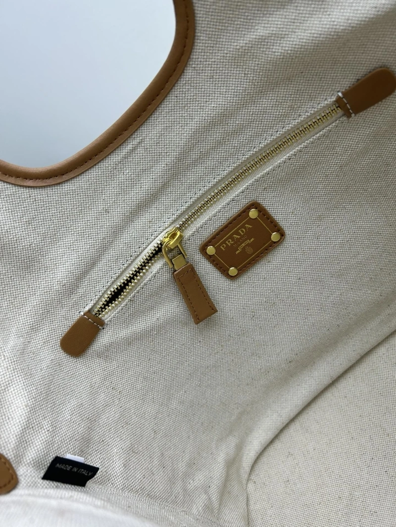 Prada Top Handle Bags 4224-0632