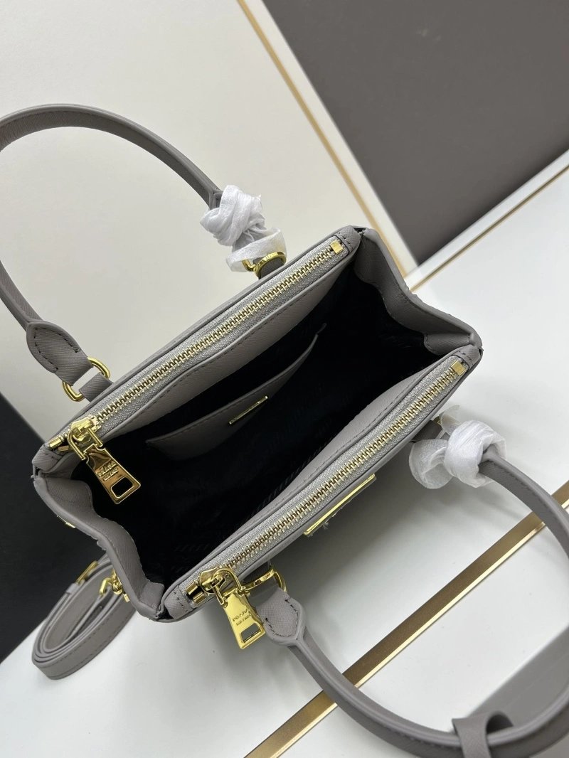 Prada Top Handle Bags 4224-0638
