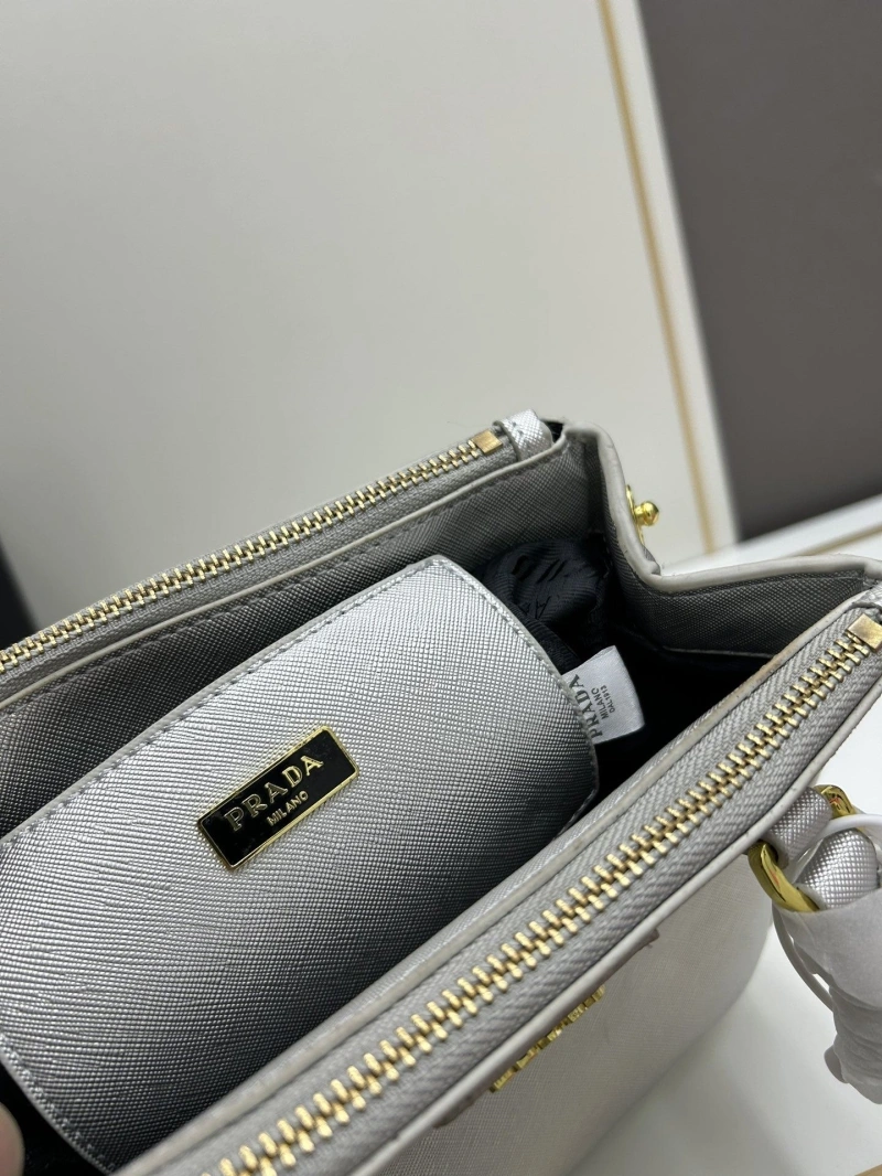 Prada Top Handle Bags 4224-0642
