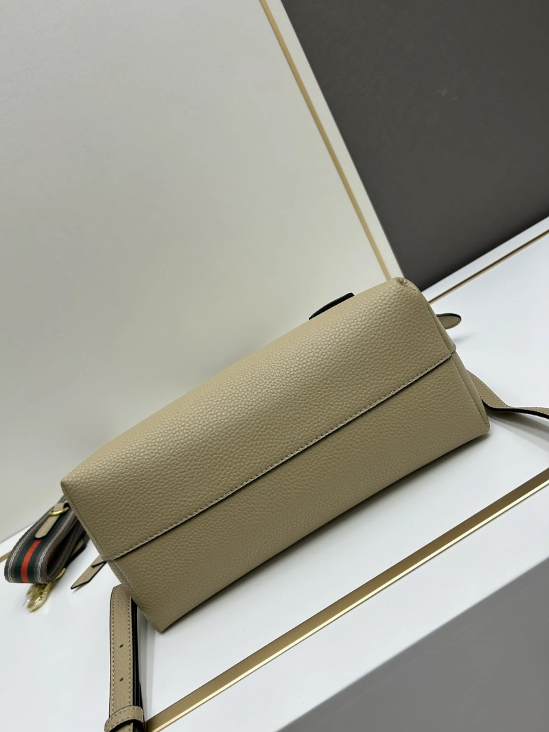 Prada Top Handle Bags 4224-0647