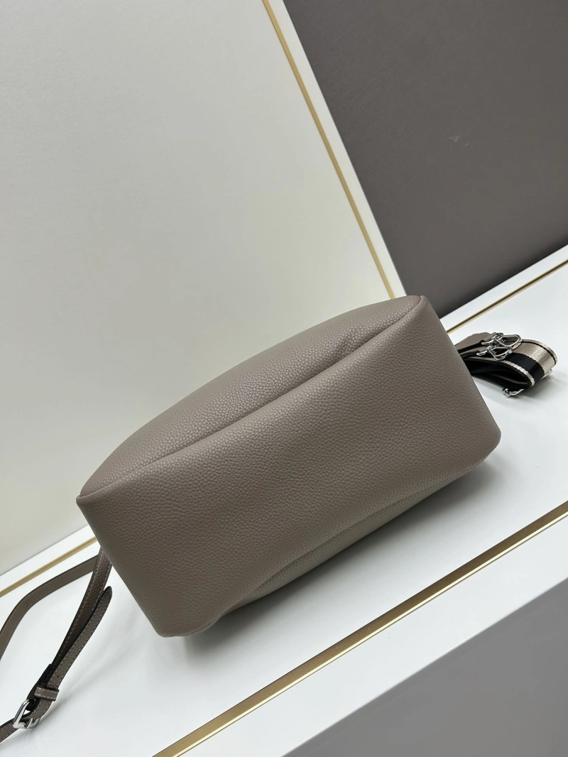 Prada Top Handle Bags 4224-0652