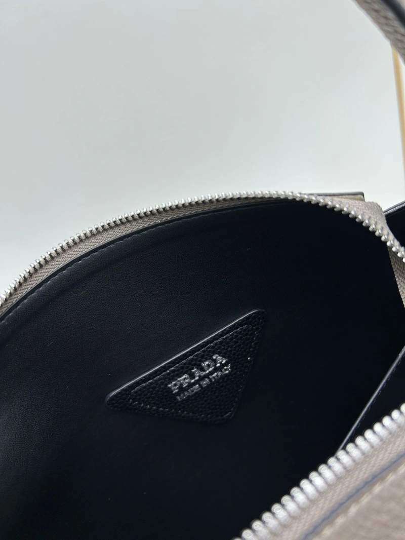 Prada Top Handle Bags 4224-0652