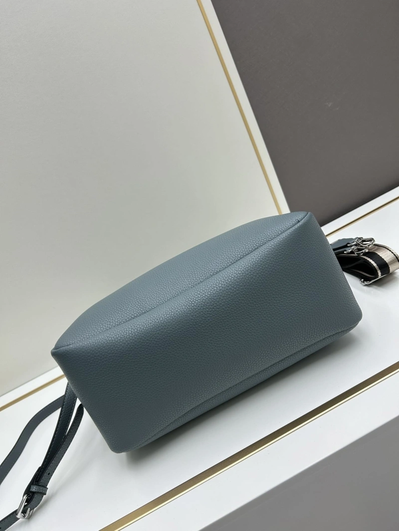 Prada Top Handle Bags 4224-0654