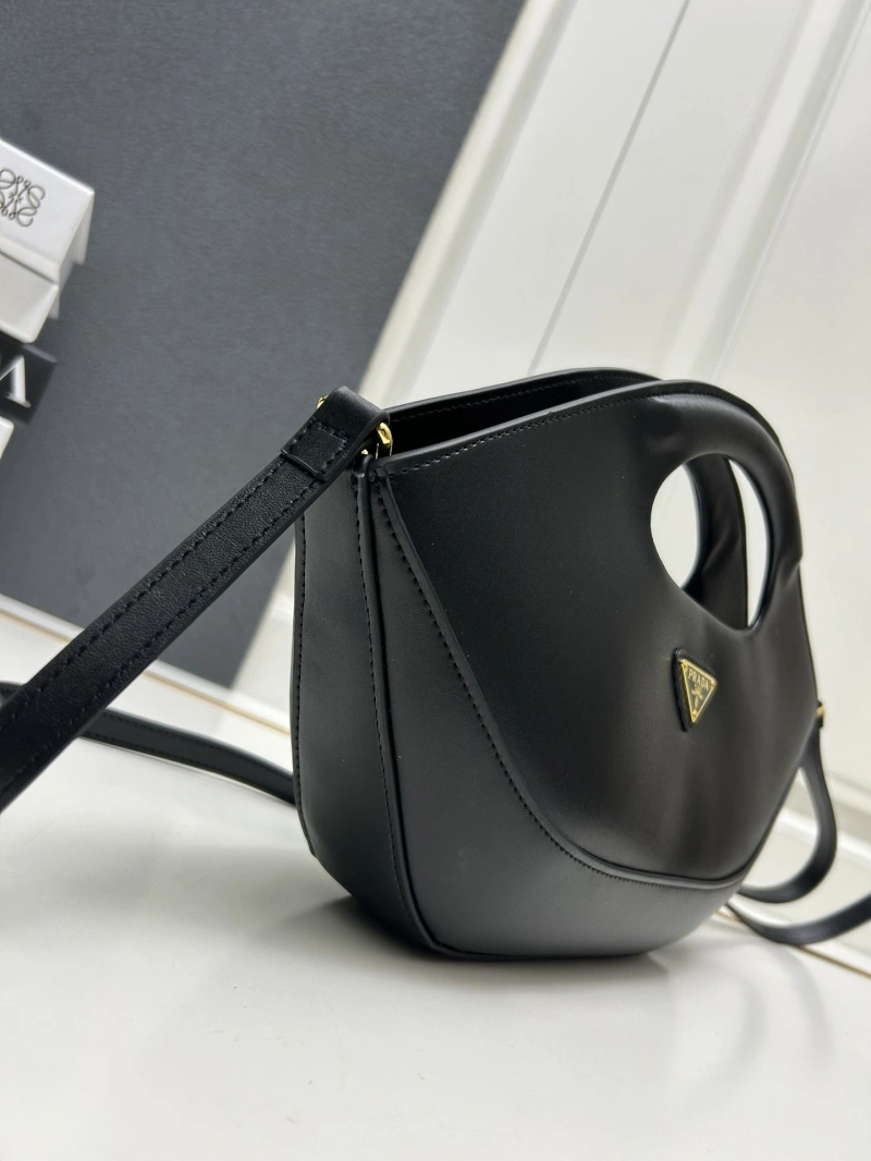 Prada Top Handle Bags 4224-0655