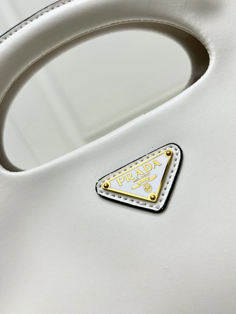 Prada Top Handle Bags 4224-0656