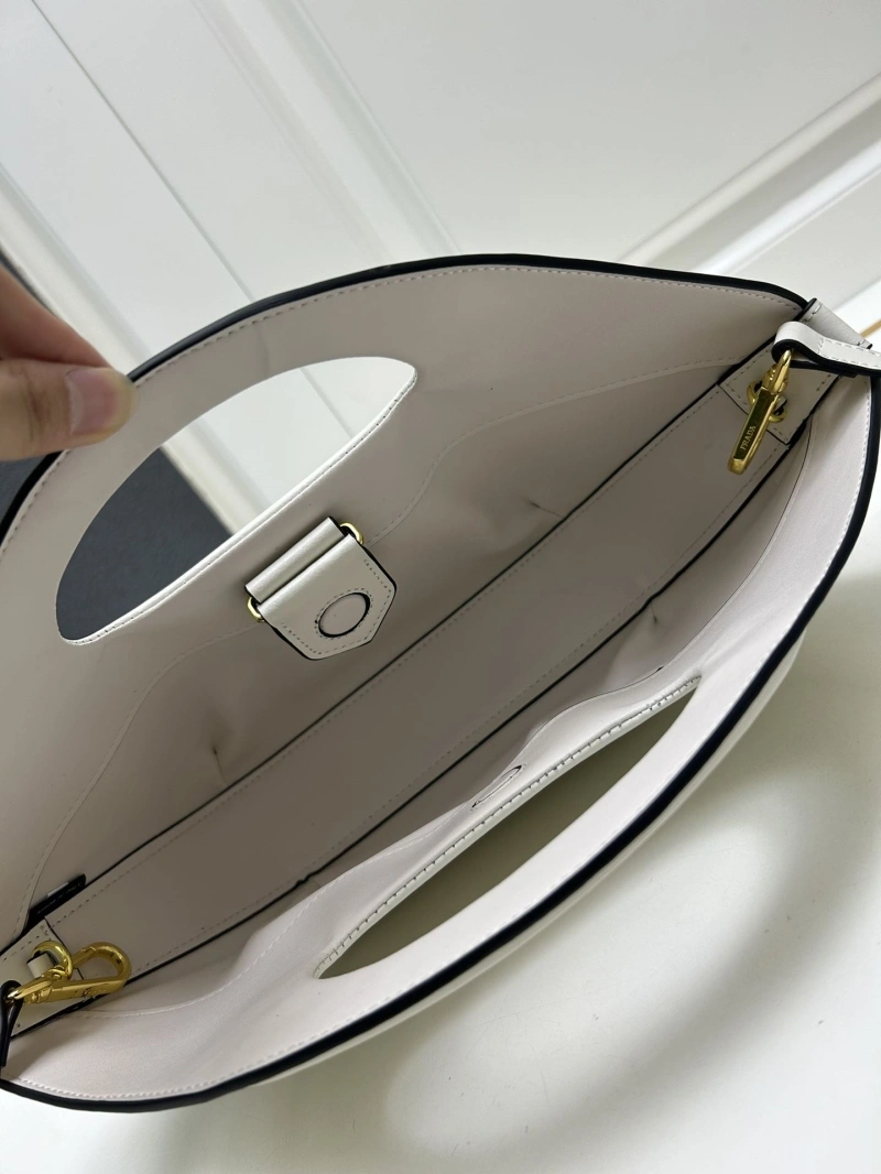 Prada Top Handle Bags 4224-0656