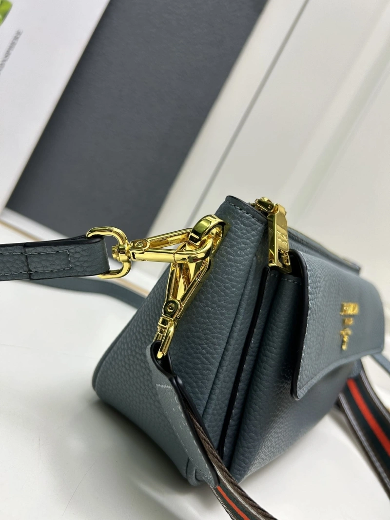 Prada Satchel Bags 4224-0707