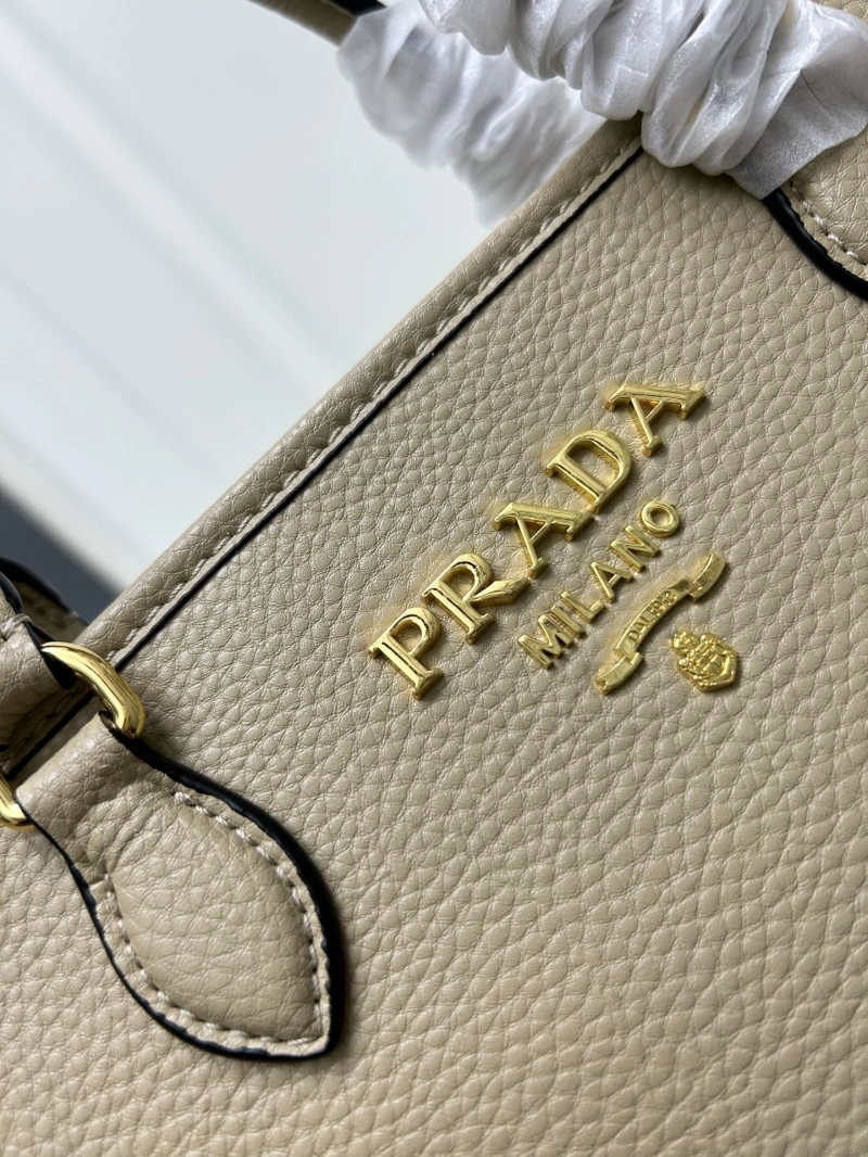 Prada Top Handle Bags 4224-0721