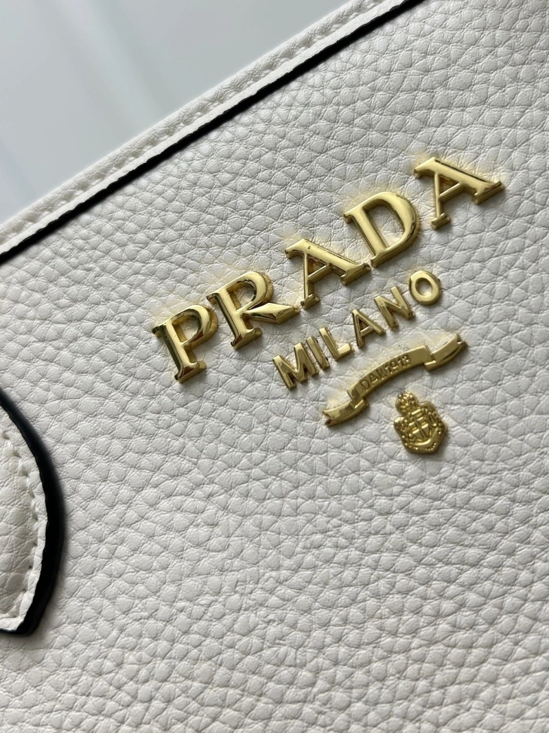 Prada Top Handle Bags 4224-0723