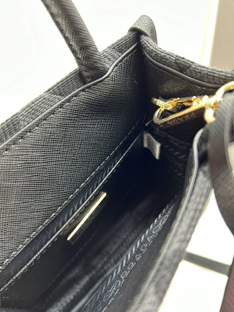 Prada Top Handle Bags 4224-0736