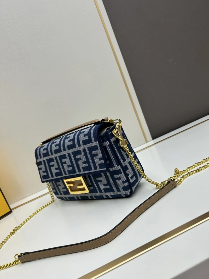 Fendi Baguette Bags 4224-0767