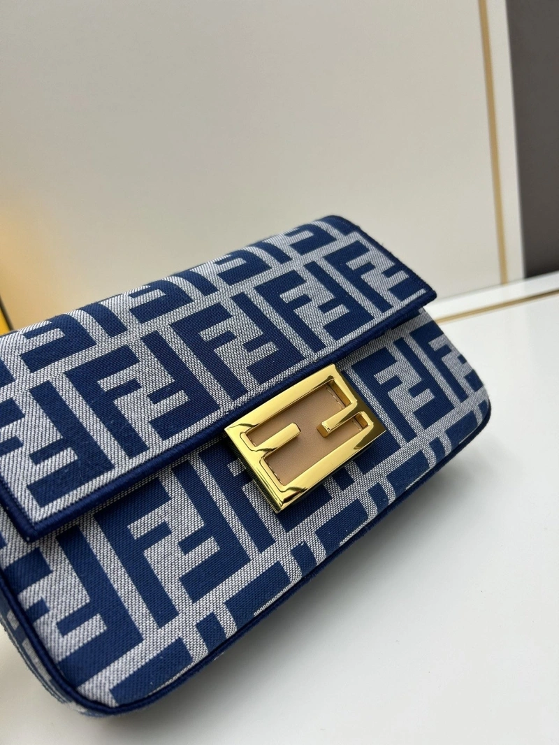 Fendi Baguette Bags 4224-0767