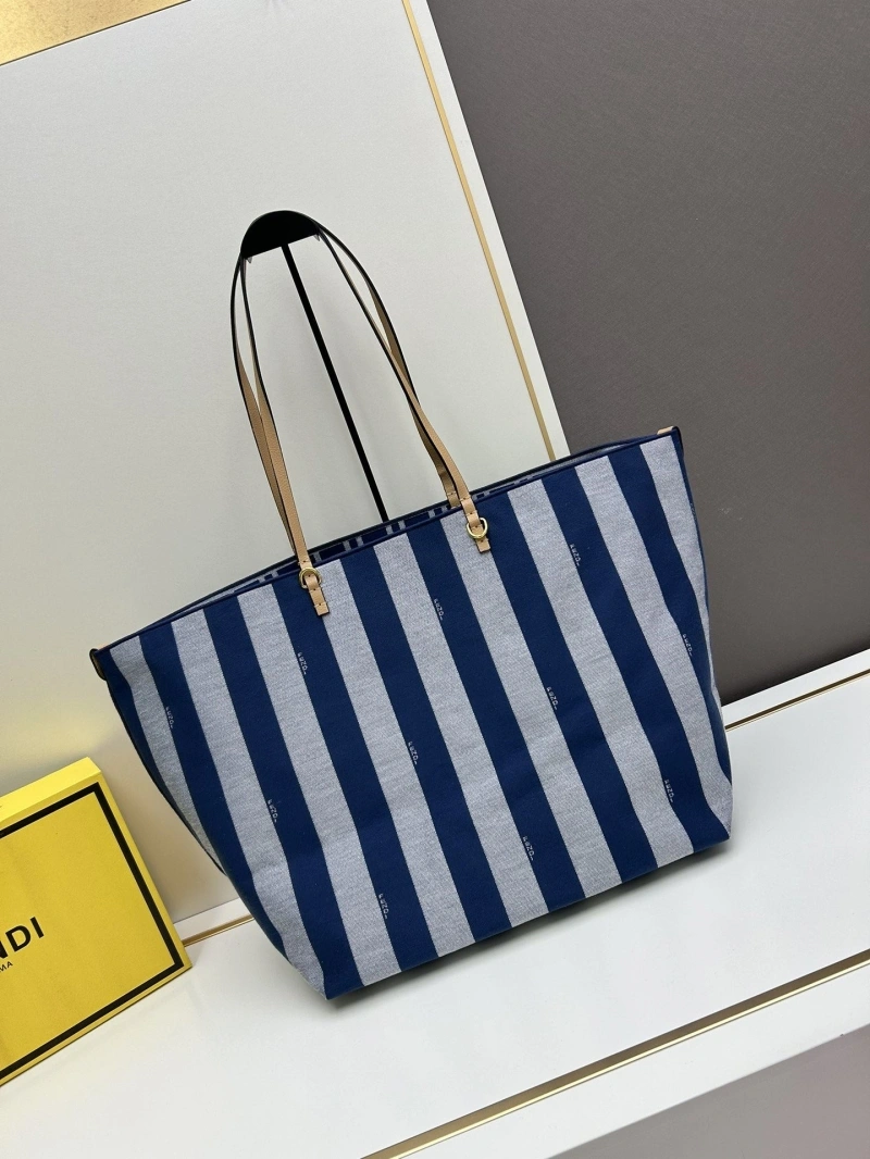 Fendi Shopping Bags 4224-0768