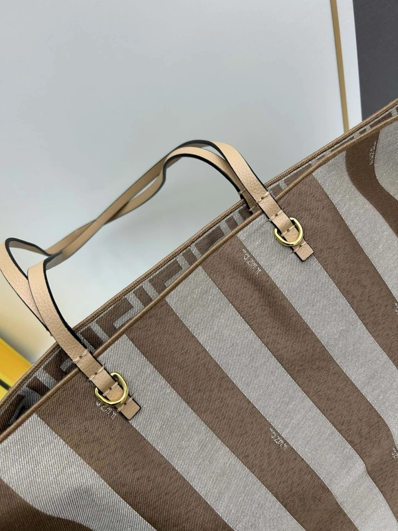 Fendi Shopping Bags 4224-0770