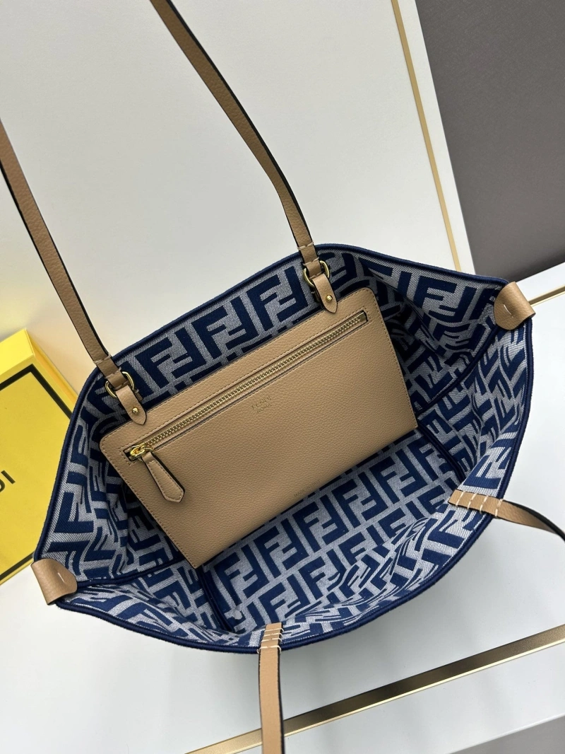 Fendi Shopping Bags 4224-0771