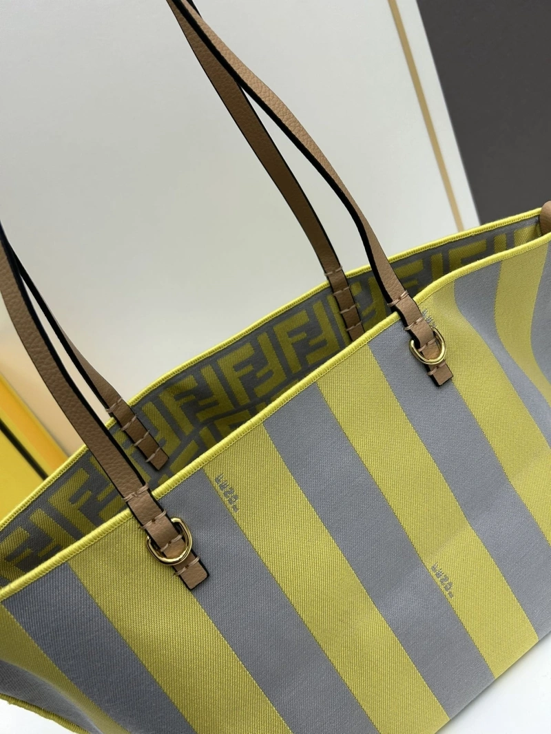 Fendi Shopping Bags 4224-0773