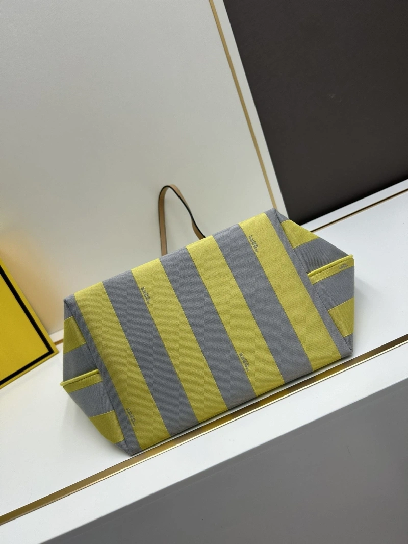 Fendi Shopping Bags 4224-0773