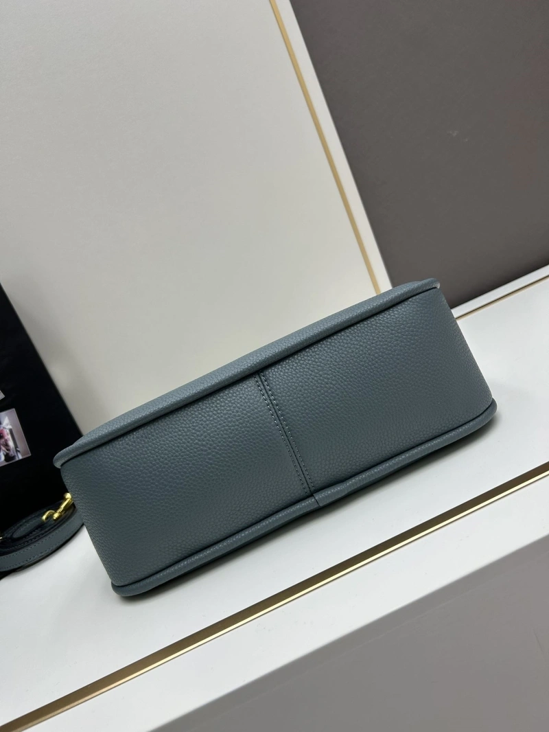 Prada Top Handle Bags 4224-0812