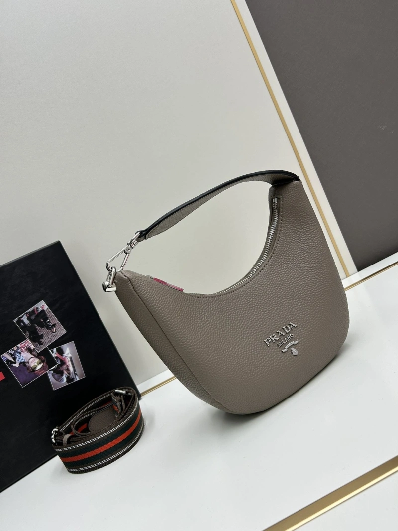 Prada Top Handle Bags 4224-0818