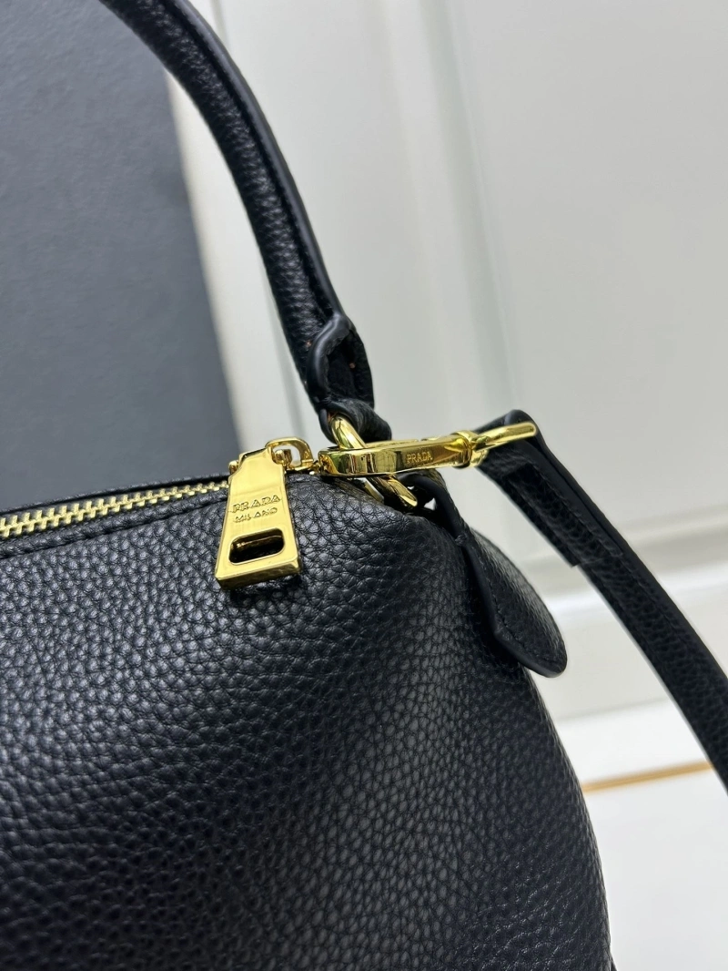 Prada Top Handle Bags 4224-0913