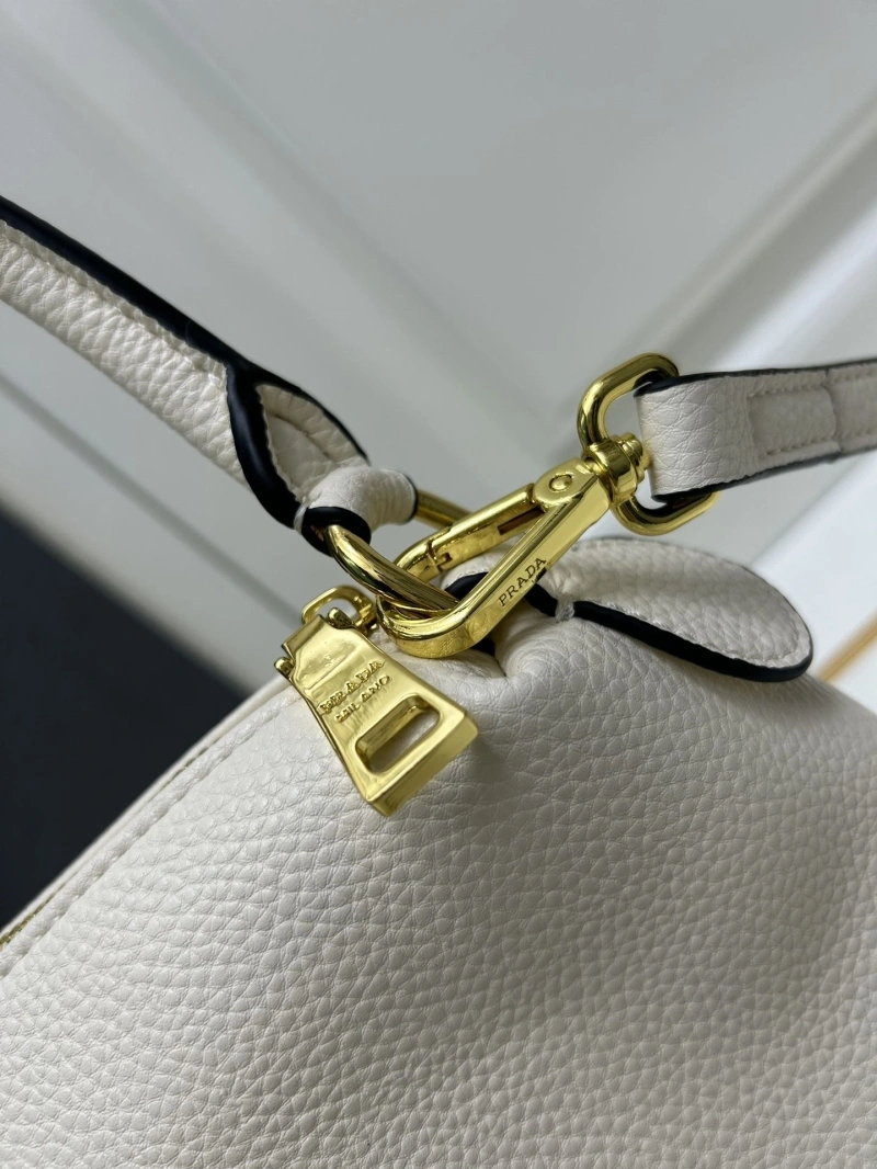 Prada Top Handle Bags 4224-0915